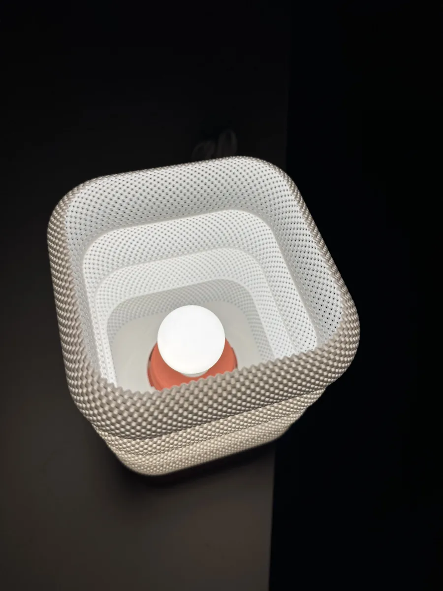 Lampe Strala — vue de dessus